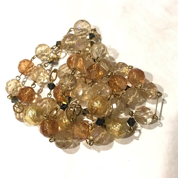 Long beaded statement bib necklace - Picture 3 of 8